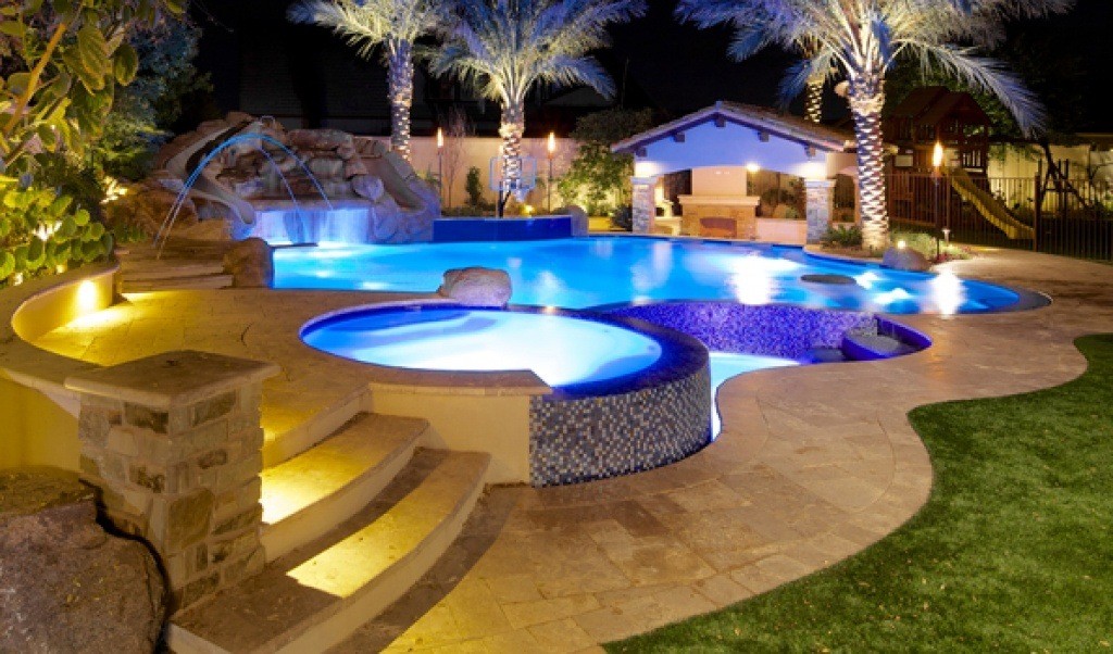 20 Amazing Backyard Pool Designs - YardMasterz.com